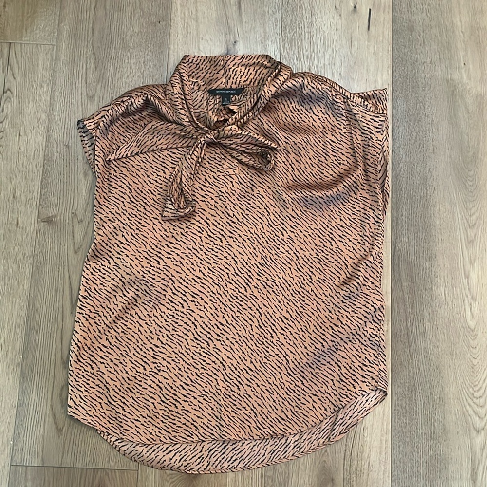 Banana republic blouse